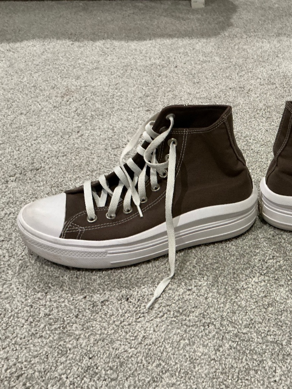 Chuck Taylor Converse Brown Size 9 LIKE NEW - Picture 4 of 5